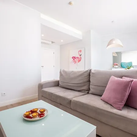 Al Marina View Uma - Lux On The Marina *